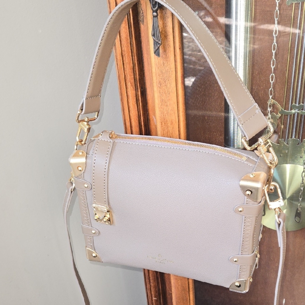 LV chic side trunk-style bag!